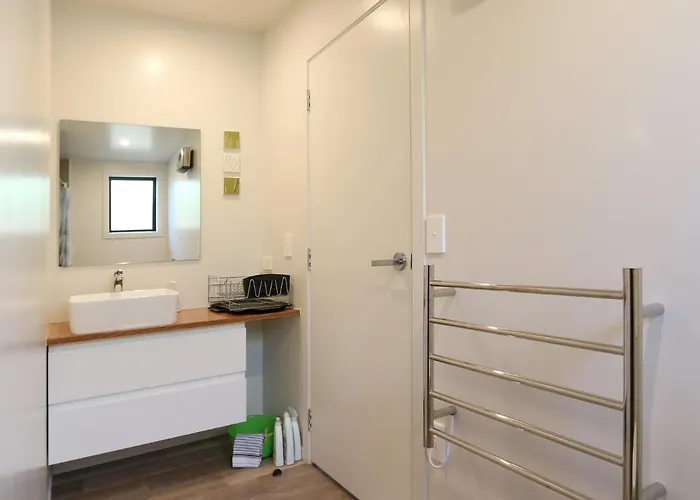 Riverside 1 Bedroom
